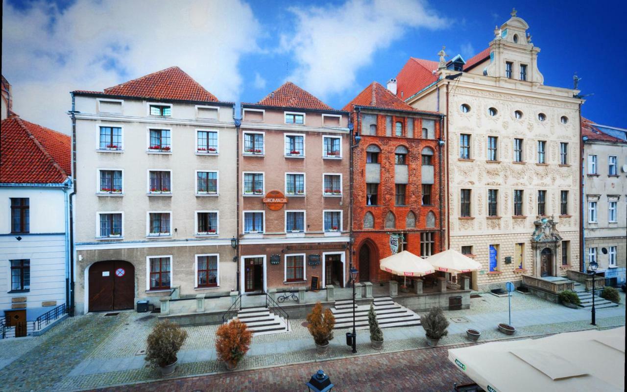Hotel Gromada Thorn Exterior foto